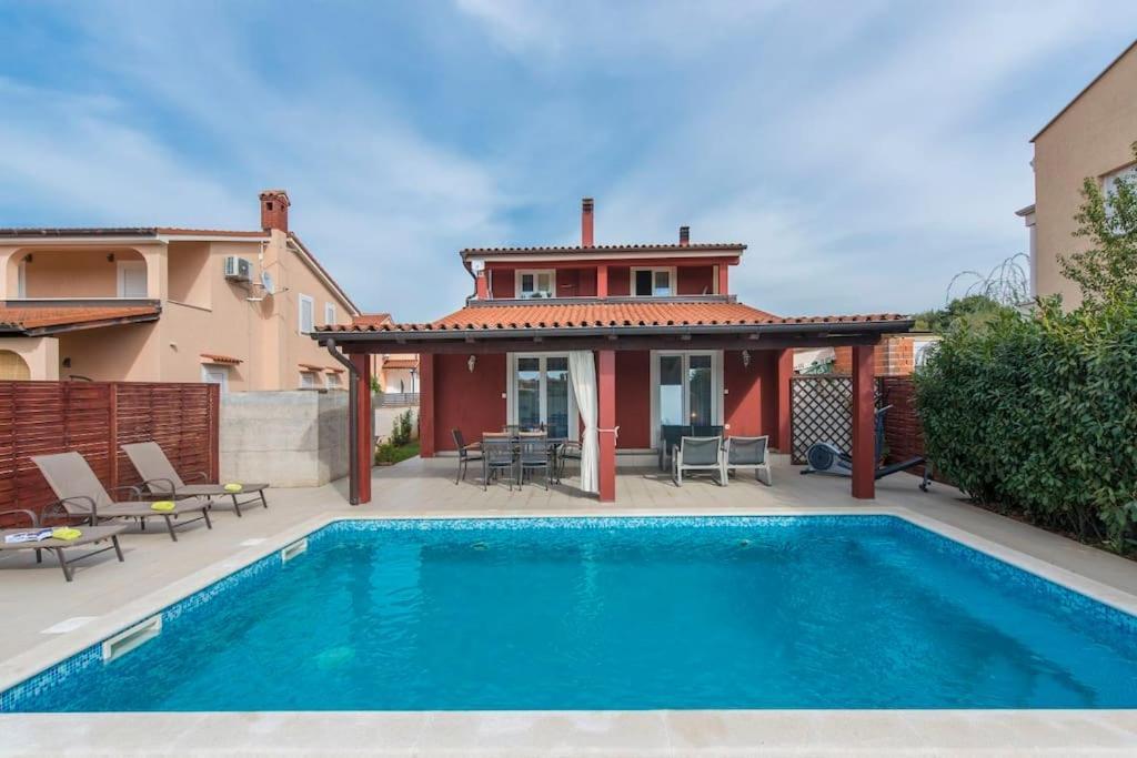 Villa Anemona 파자나 외부 사진