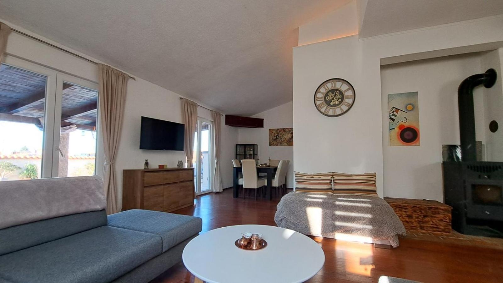 Villa Anemona 파자나 외부 사진